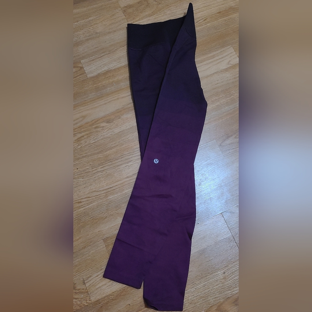 Lululemon Leggings (Sz 4, but more of a 2)